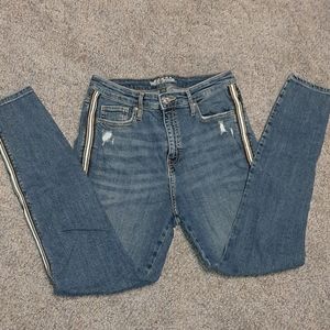 Hi Rise Skinny Jean's w/ stripe